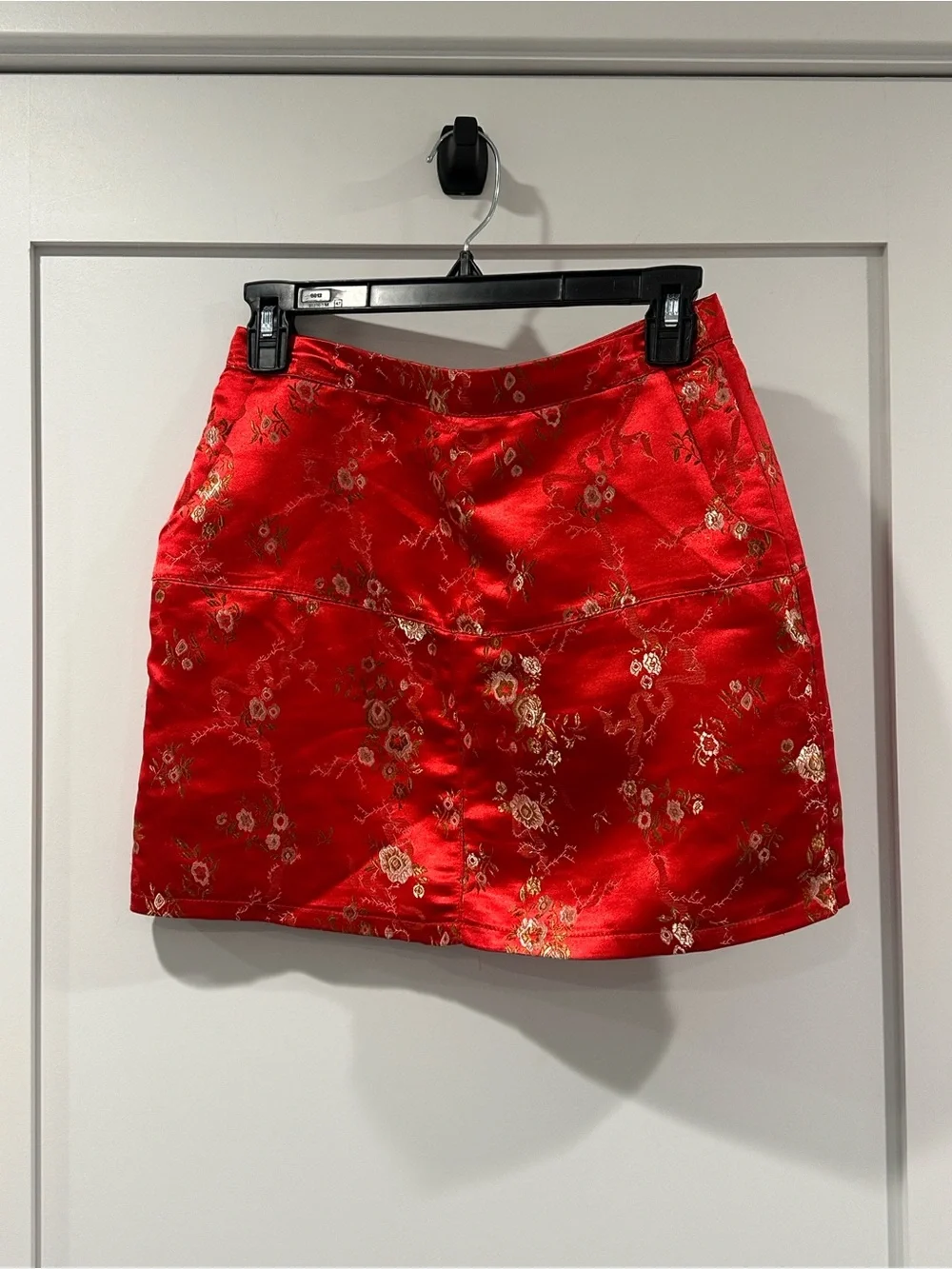 Red Floral Y2K Jacquard Mini Skirt - Size Small